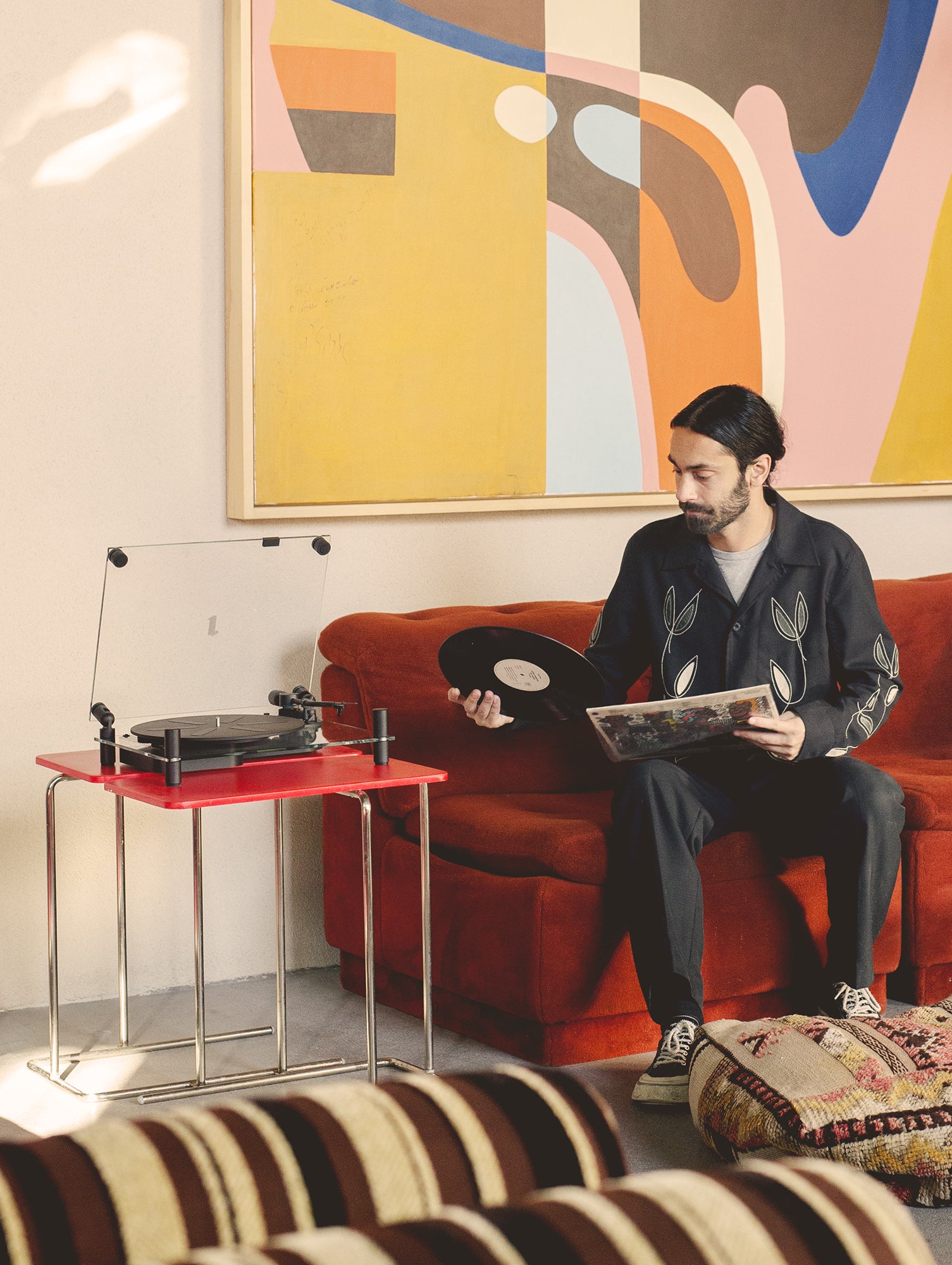 Transparent Turntable by Transparent - Black