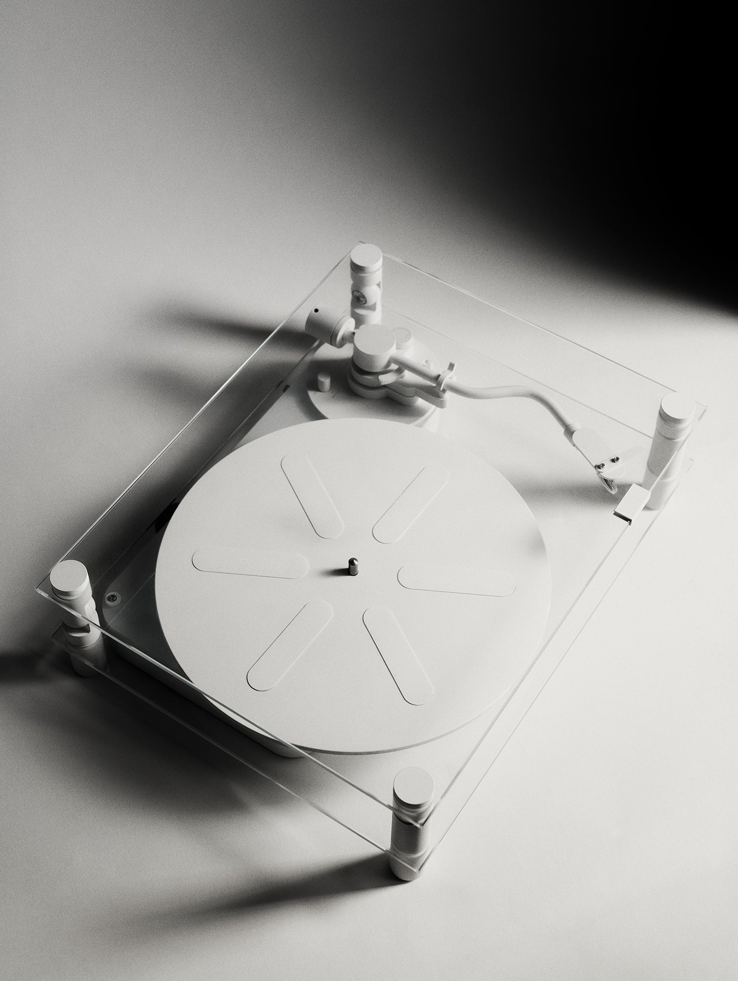 Transparent Turntable by Transparent – Really Well Made