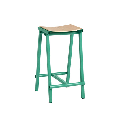 Taburete 8 Bar Stool by HAY - Low / Lacquered Oak Seat / Jade Base