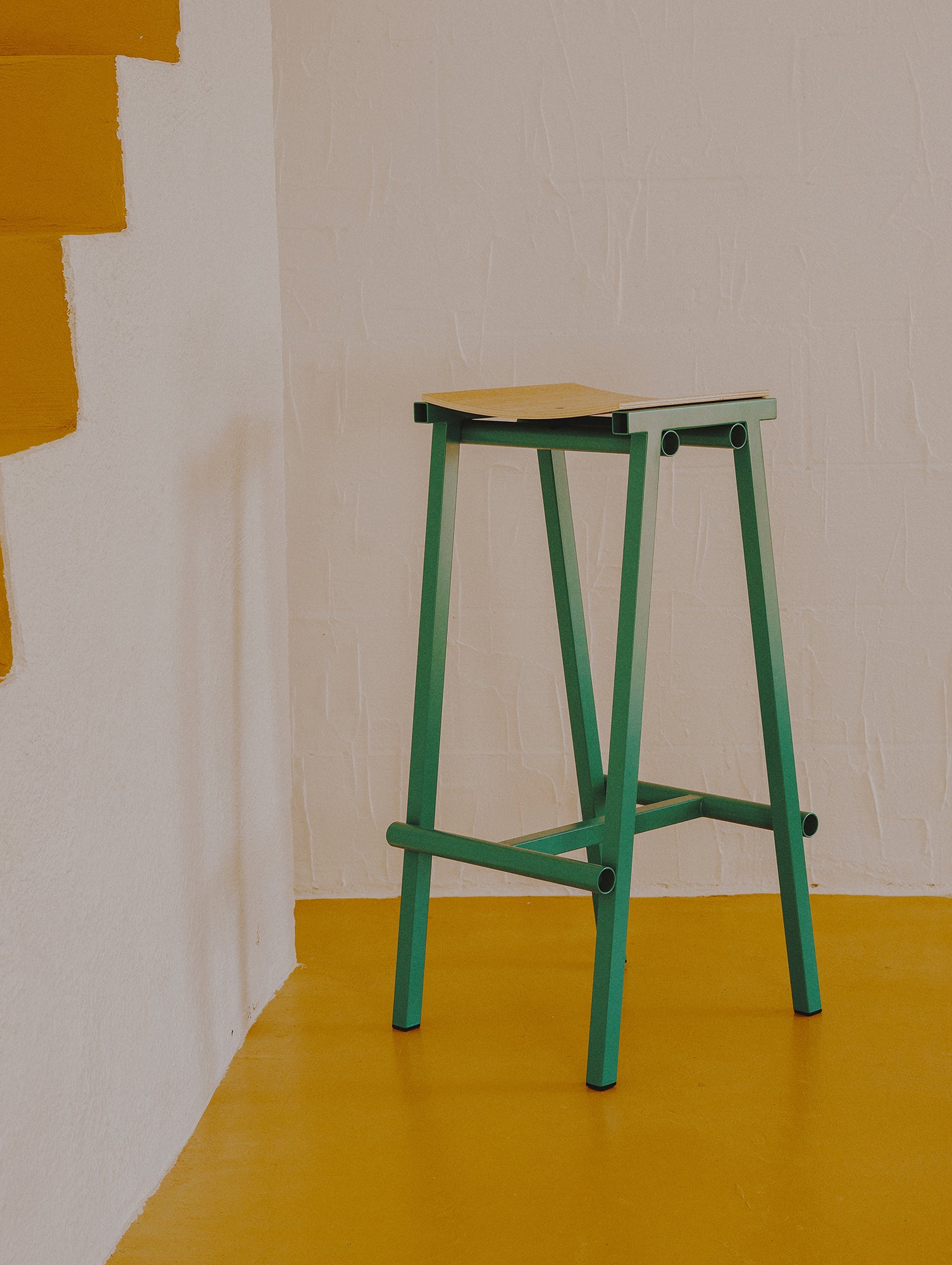 Taburete 8 Bar Stool by HAY - High /  Lacquered Oak Seat / Jade Base