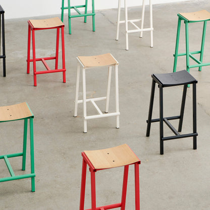 Taburete 8 Bar Stool by HAY 