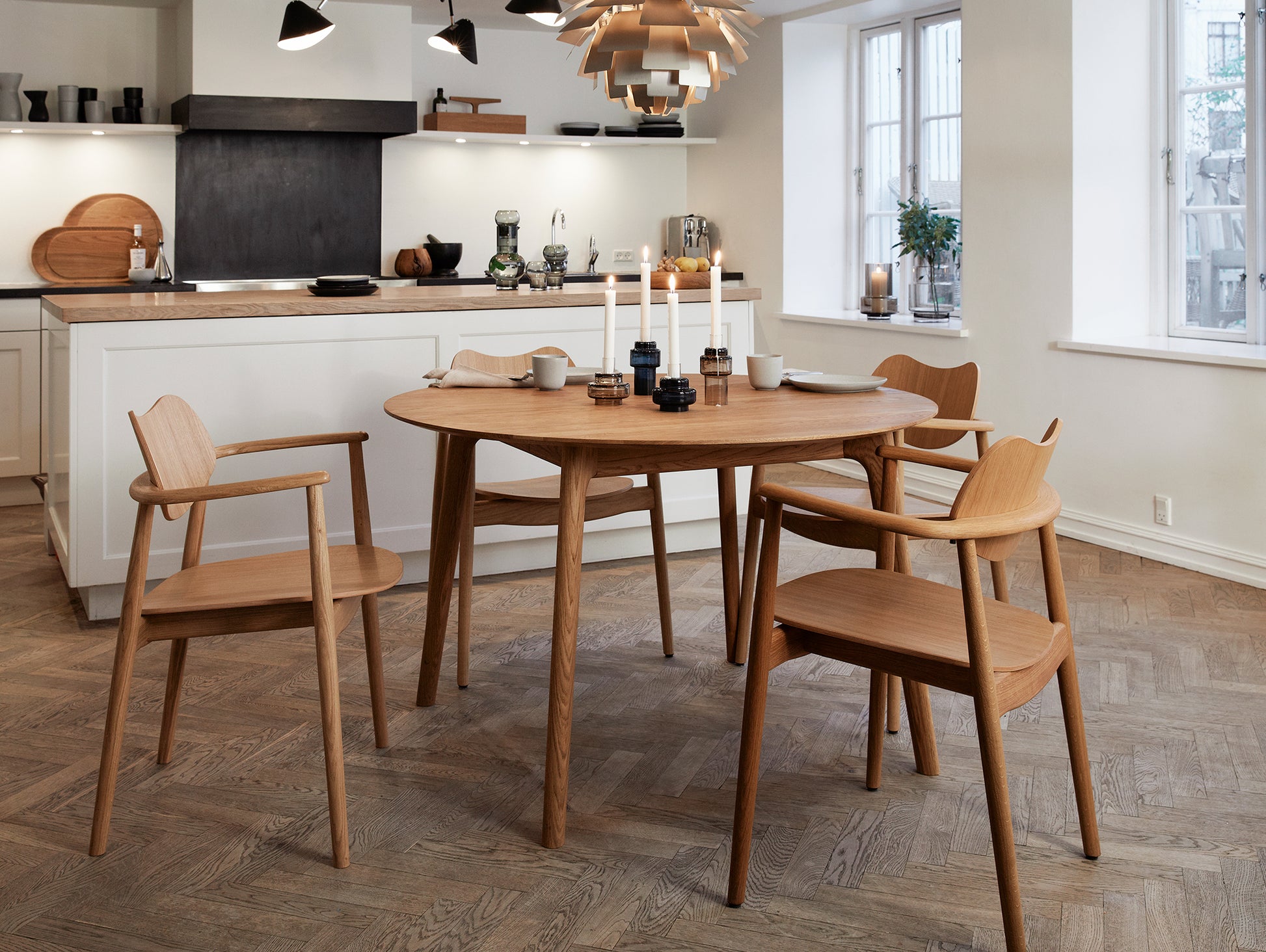 Salon Extendable Table - Round by Ro Collection - Oiled Oak / Length: 120 cm (Without Extension Plates)