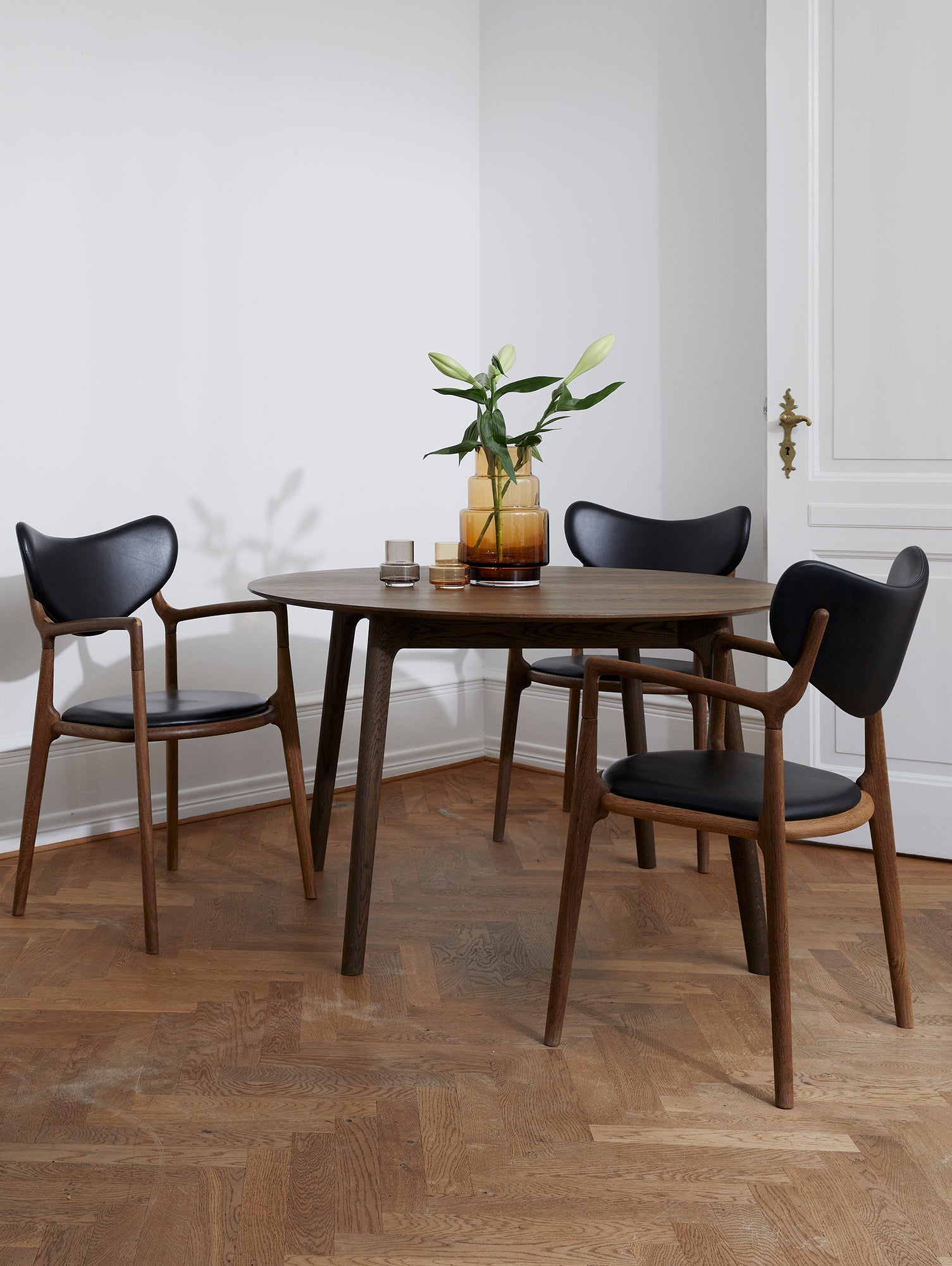 Salon Extendable Table - Round by Ro Collection - Smoked Oiled Oak / Length: 120 cm (Without Extension Plates)