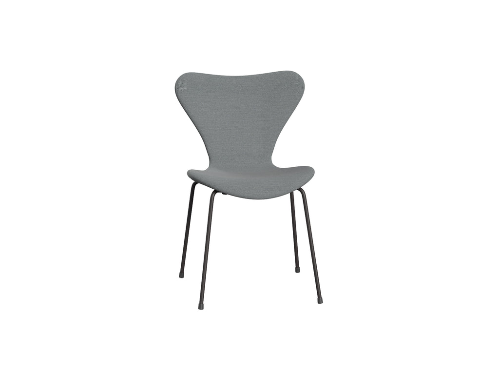 Series 7™ 3107 Dining Chair (Fully Upholstered) by Fritz Hansen - Warm Graphite Steel / Steelcut Trio 133