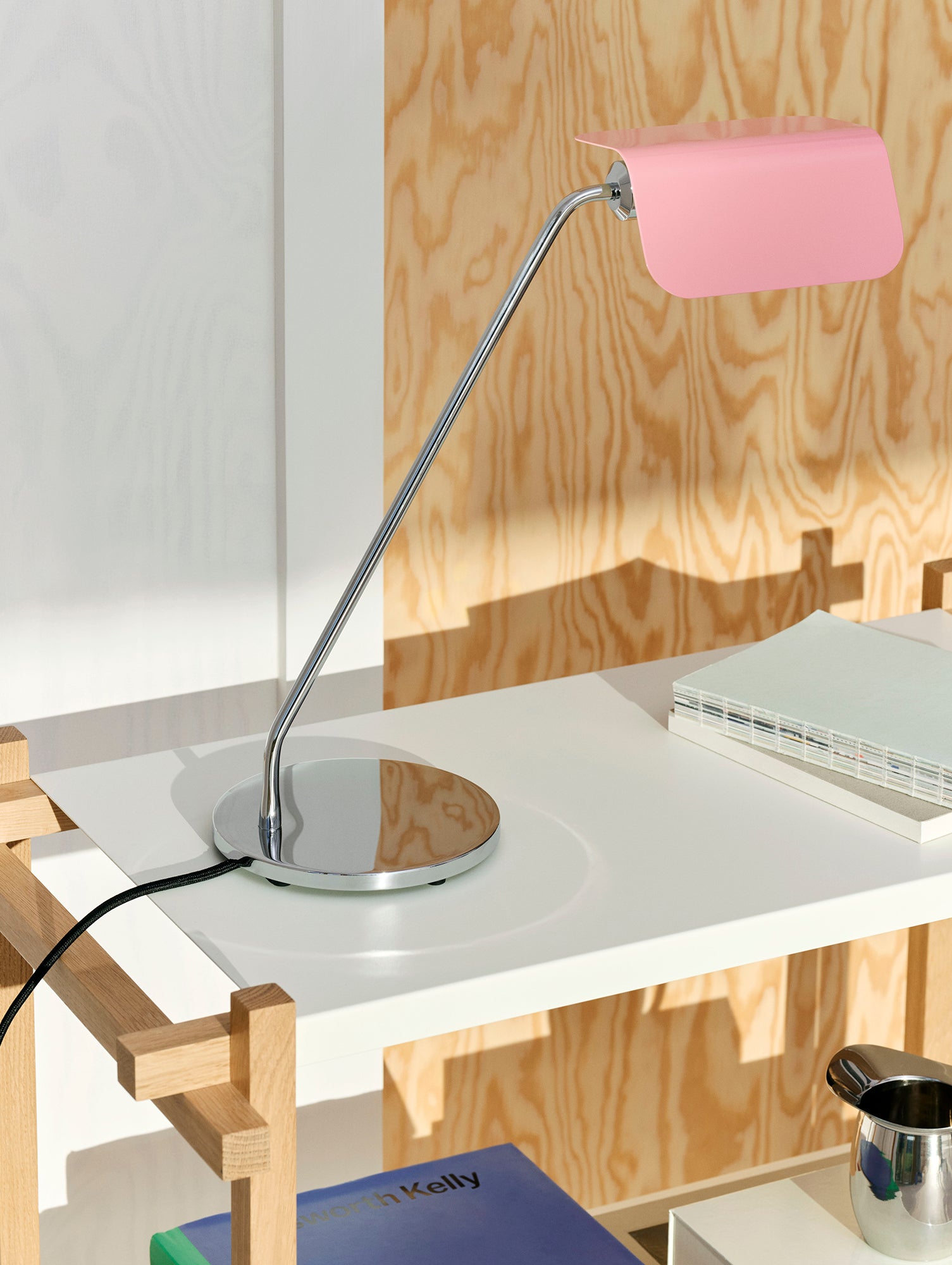 Apex Desk Lamp by HAY - Luis Pink