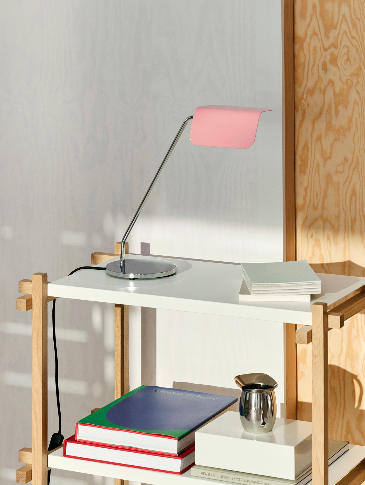 Apex Desk Lamp by HAY - Luis Pink