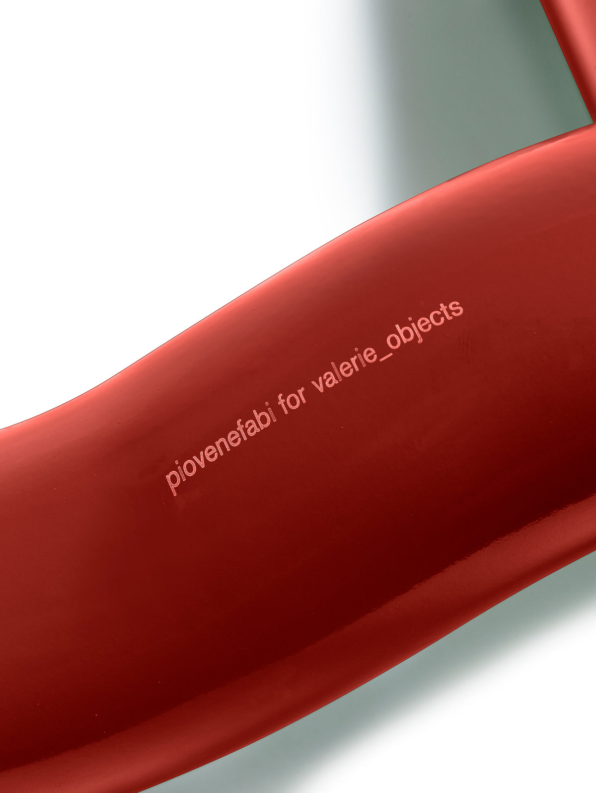 La Due Table Lamp by Valerie Objects - Red