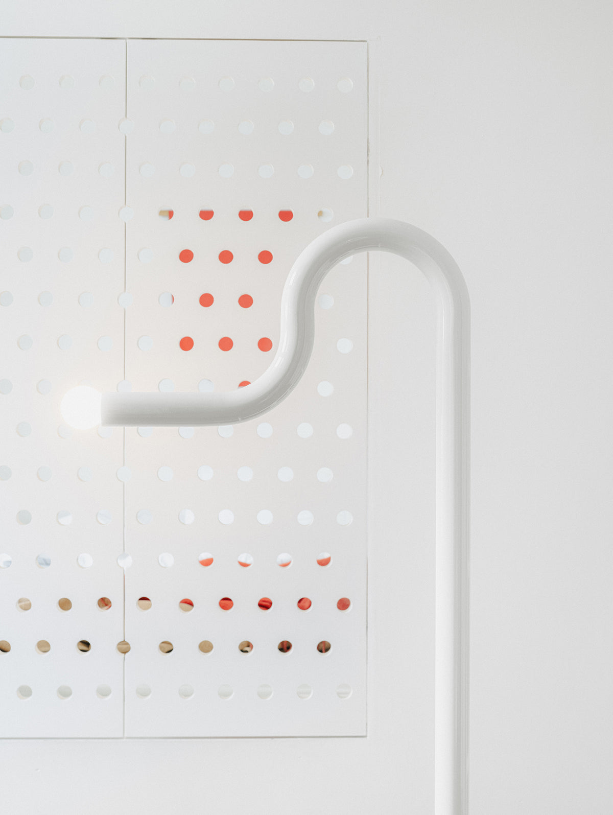 La Uno Floor Lamp by Valerie Objects - White