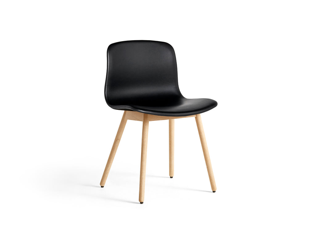 About A Chair AAC 13 by HAY -  Black Sense Leather  / Lacquered  Oak Base