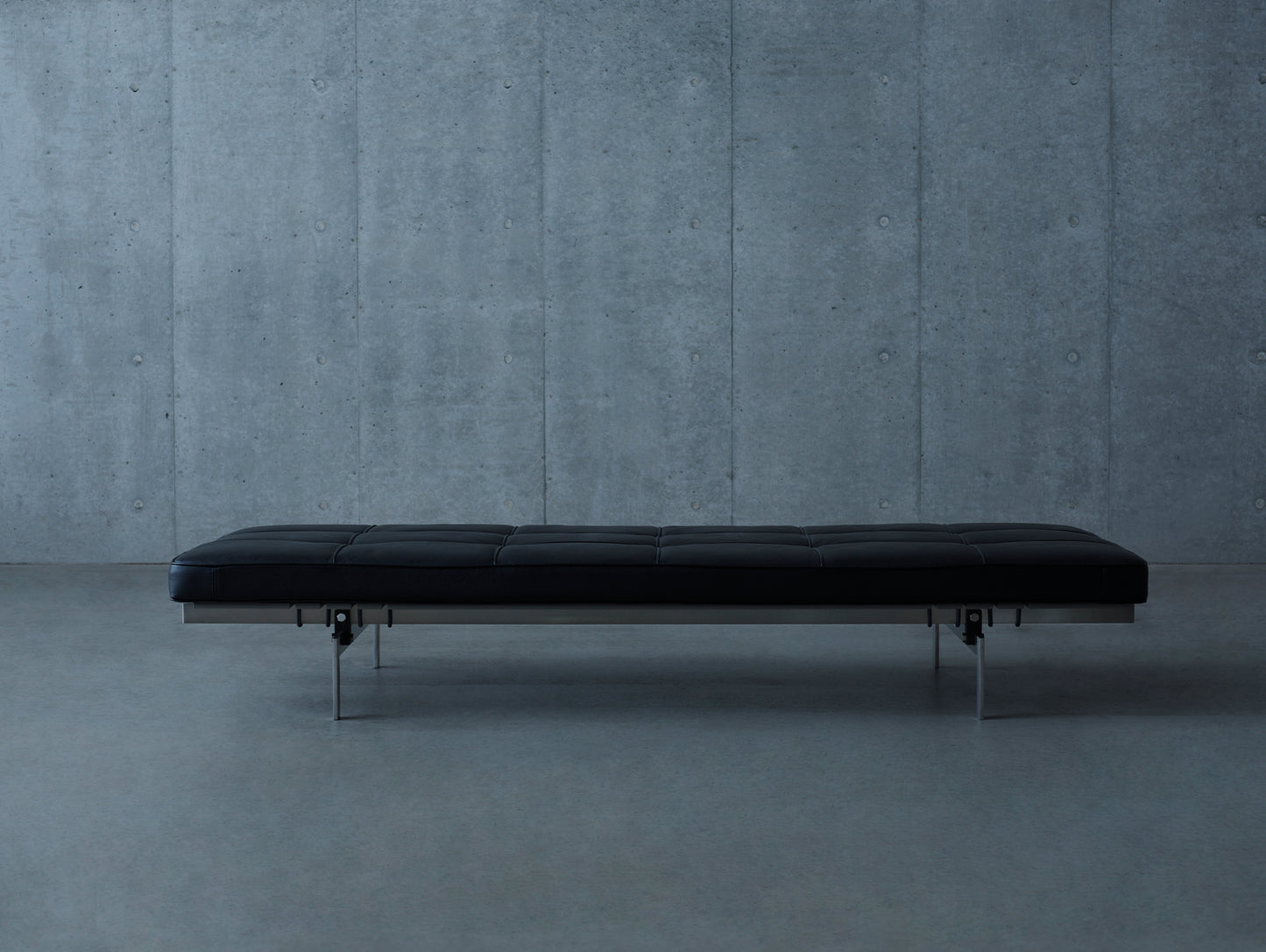 PK80 Daybed by Fritz Hansen 