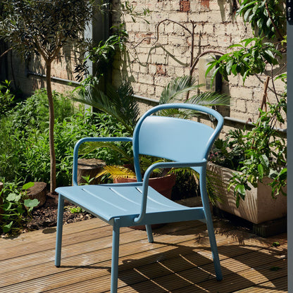 Linear Steel Lounge Armchair by Muuto - Pale Blue