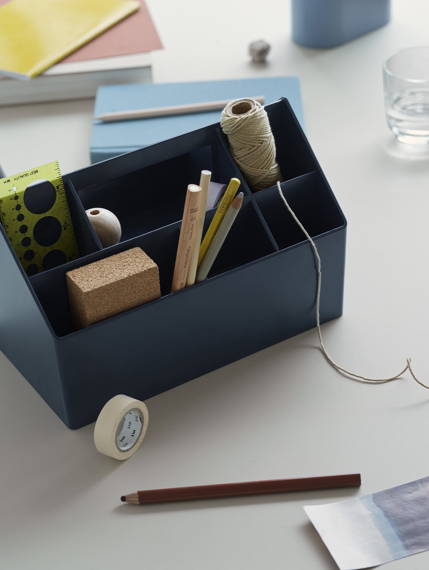 Sketch Toolbox by Muuto - Midnight Blue
