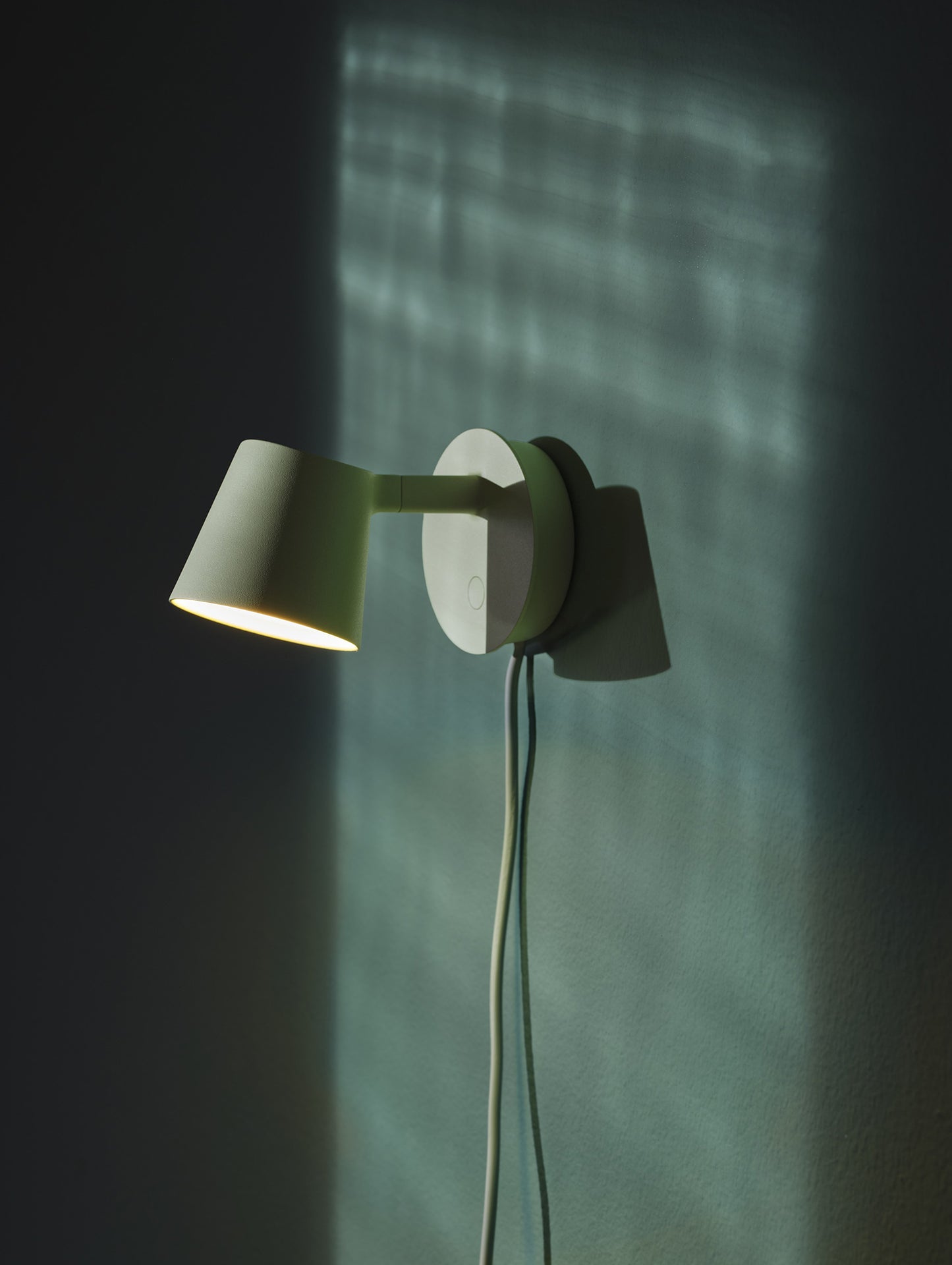 Light Green Tip Wall Lamp by Muuto