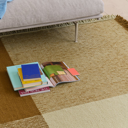 Verso Rug by Muuto - Pale Green / Warm Brown