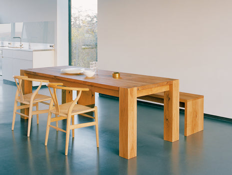 TA04 Bigfoot Dining Table by e15