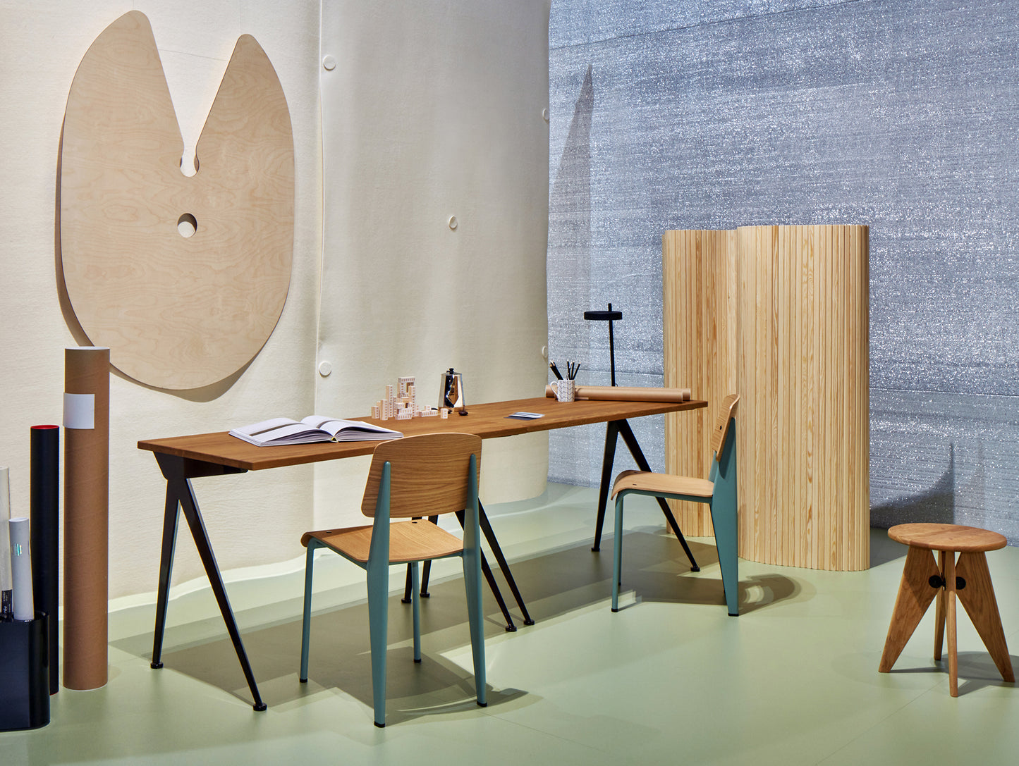 Compas Direction by Vitra - Oiled Oak Tabletop 