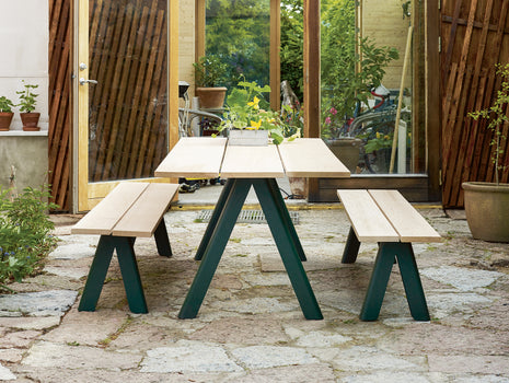 Overlap Outdoor Table by Skagerak - Cedar/Hunter Green