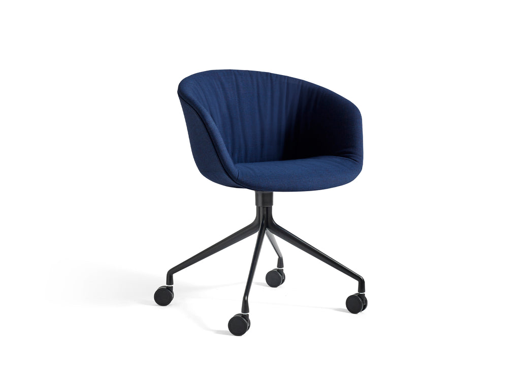About A Chair AAC 25 Soft by HAY - Remix 773 / Black Powder Coated Aluminium 