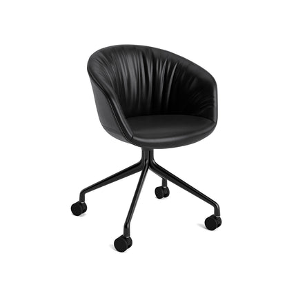 About A Chair AAC 25 Soft by HAY - Black sense leather / Black Powder Coated Aluminium