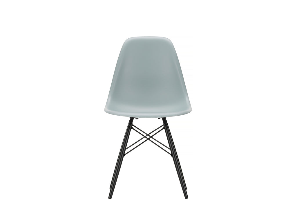 Eames DSW Plastic Side Chair