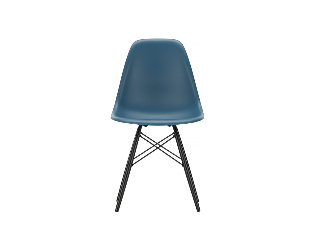Eames DSW Plastic Side Chair
