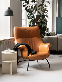 Doze Lounge Chair by Muuto - Refine Cognac Leather / Black Base