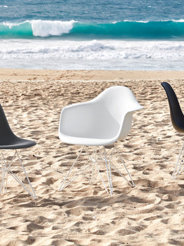 Vitra Eames DAR Chair / White 04 / White Base