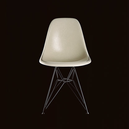 Eames Fiberglass Chair - DSR, Parchment