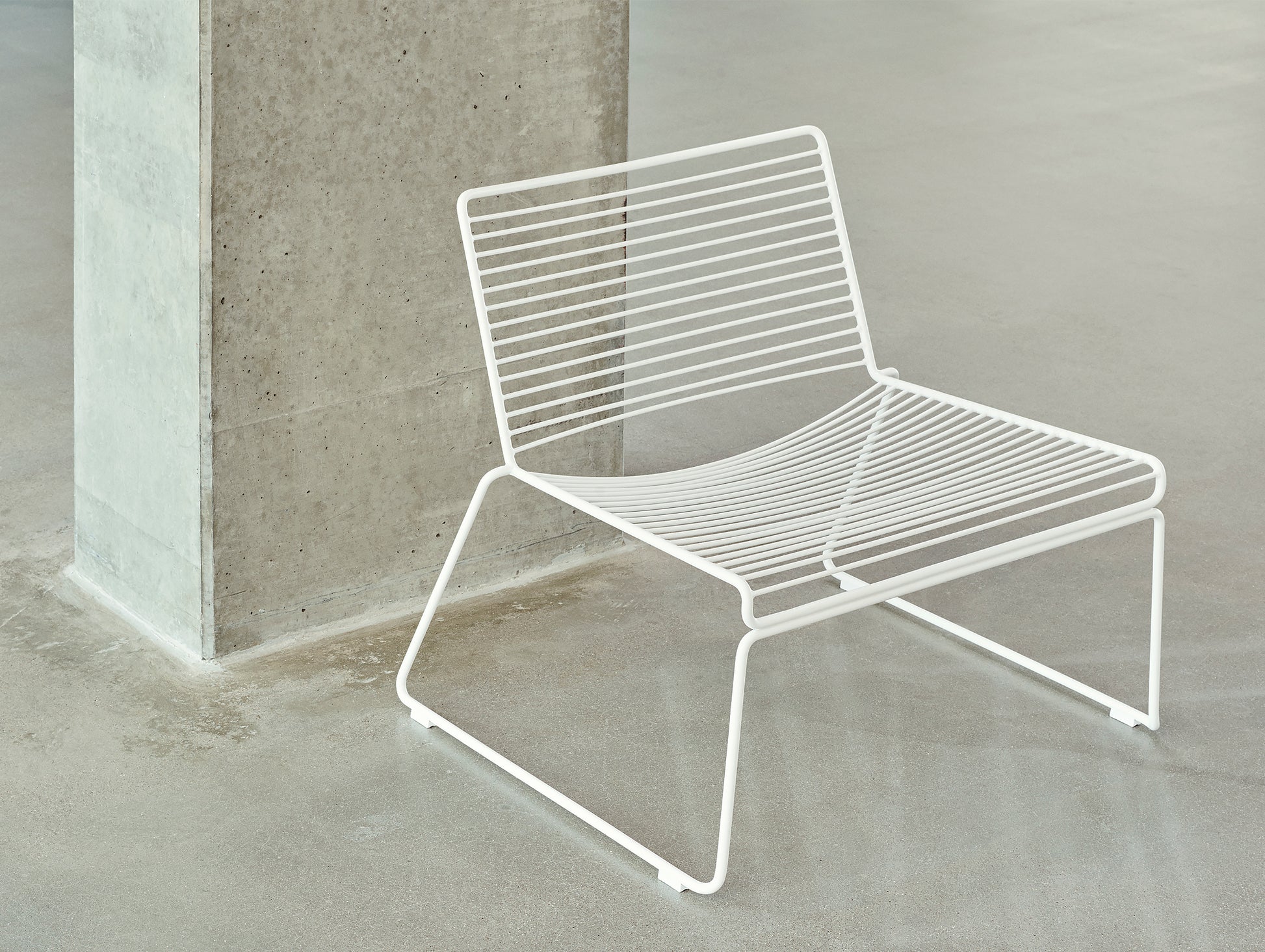 Hee Lounge Chair - White