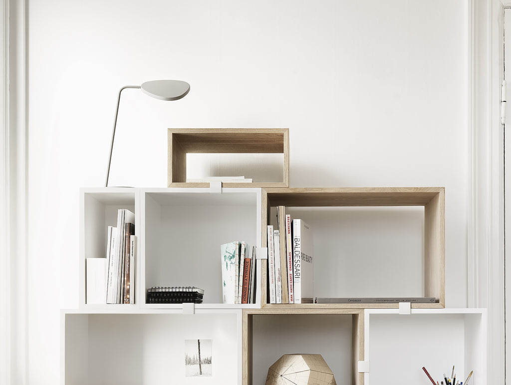 White Leaf Table Lamp by Muuto