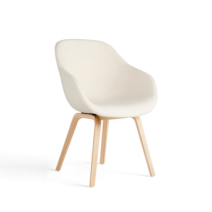 About A Chair AAC 123 by HAY - Olavi 01 / Lacquered Oak Base