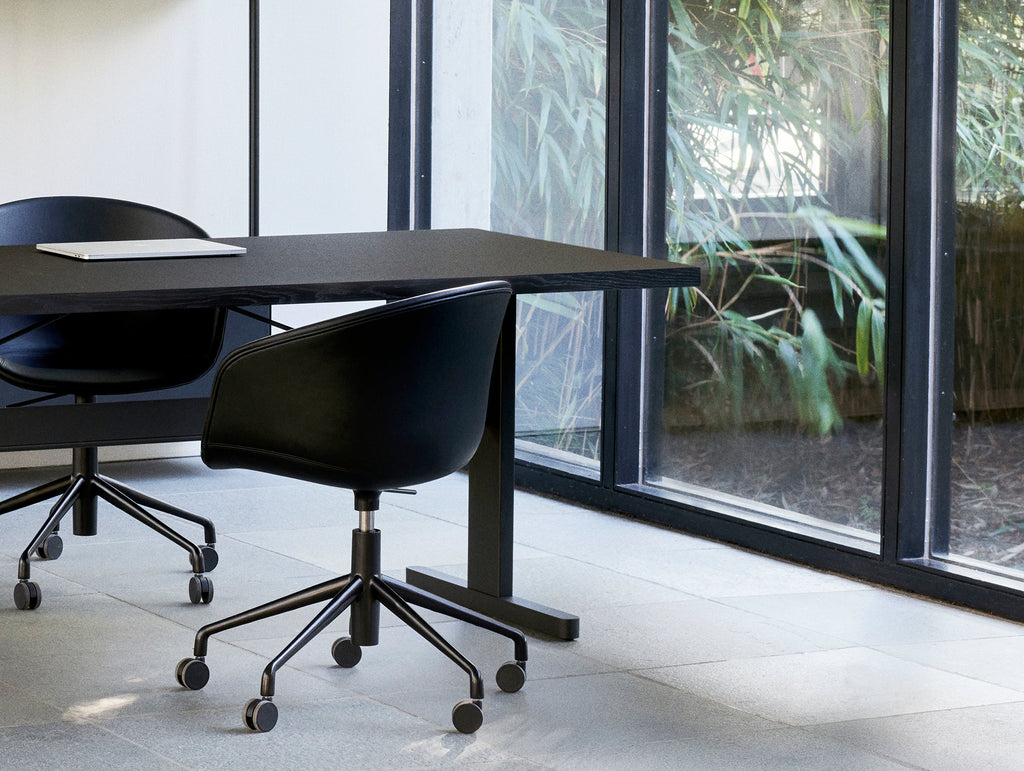 Passerelle Table (Laminate and Linoleum Tabletop)