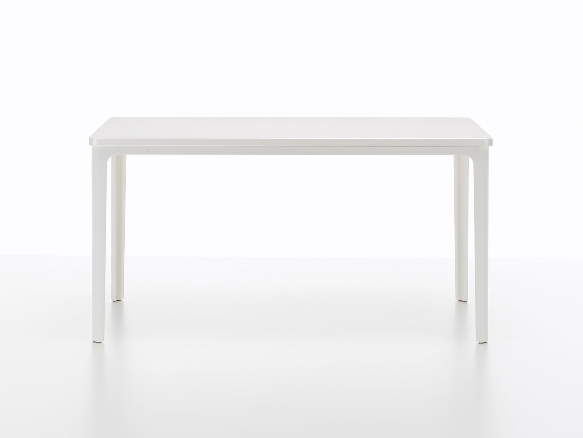 Plate Coffee Table by Vitra - Width: 41 cm / Depth: 71 cm, White Aluminium Base, White MDF Tabletop