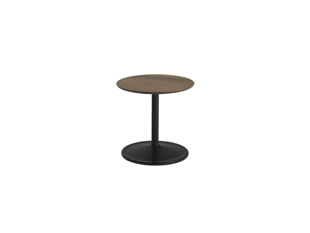 Soft Side Table by Muuto - Diameter : 41 cm / Height: 40cm in solid smoked oak top and black aluminum base