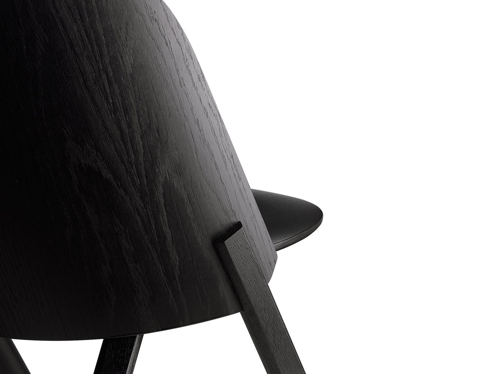 Black That Lounge Chair by e15