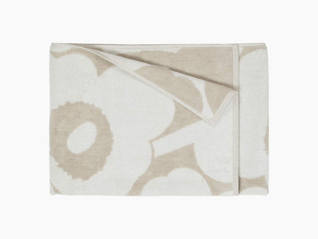 Unikko Bath Towel by Marimekko