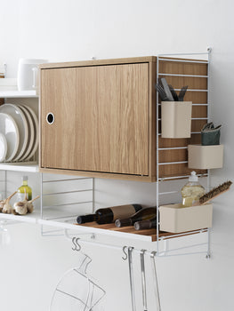 String Kitchen Combinations by String - Combination M / oak with white panels